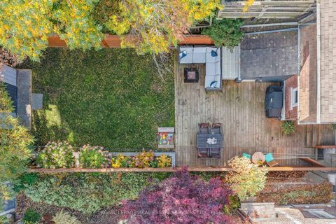 Photo 41 at 29 Parkside Drive, Swansea, Toronto