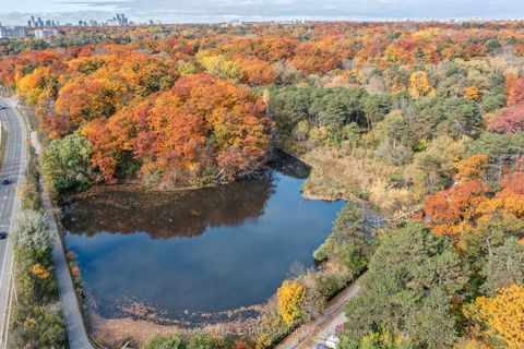 Photo 43 at 29 Parkside Drive, Swansea, Toronto