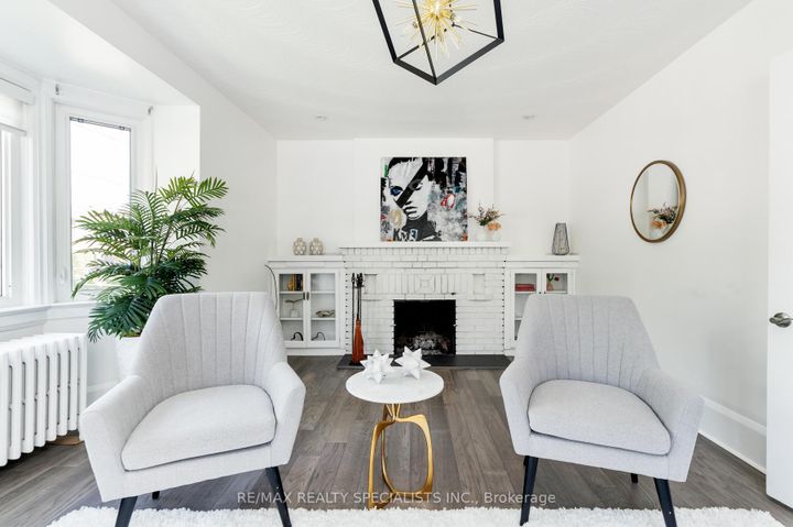 Photo 5 at 290 Westmount Avenue, Oakwood Village, Toronto