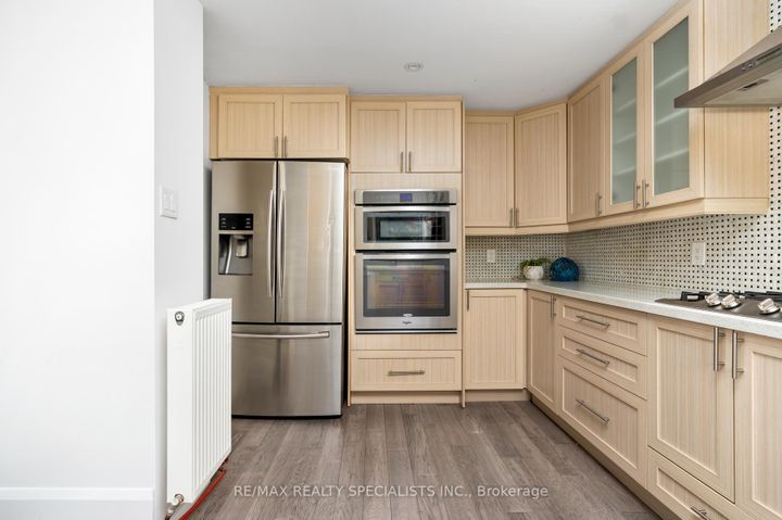 Photo 16 at 290 Westmount Avenue, Oakwood Village, Toronto