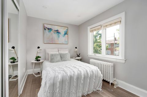 Photo 24 at 290 Westmount Avenue, Oakwood Village, Toronto