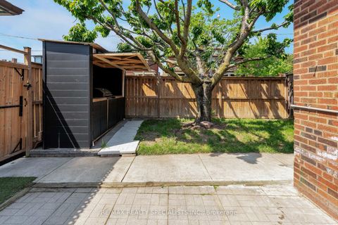 Photo 46 at 290 Westmount Avenue, Oakwood Village, Toronto