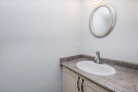 Photo 9 at 4 - 35 Madelaine Drive, Painswick South, Barrie