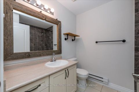 Photo 11 at 4 - 35 Madelaine Drive, Painswick South, Barrie