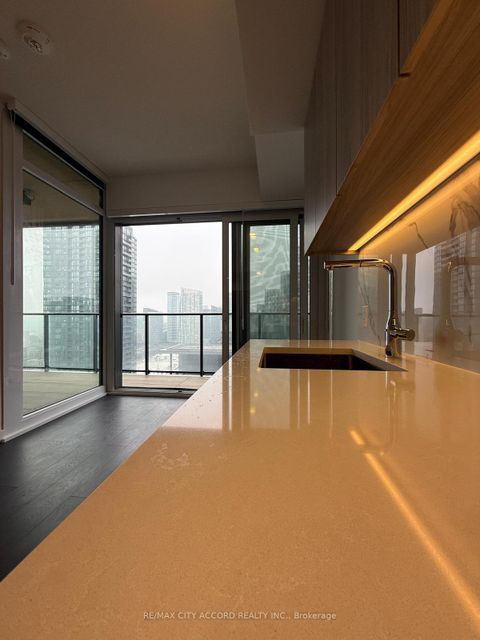 Photo 7 at 2501 - 3 Concord City Place Way, Waterfront Communities C1, Toronto