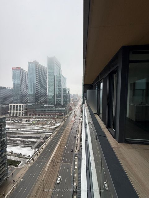 Photo 8 at 2501 - 3 Concord City Place Way, Waterfront Communities C1, Toronto