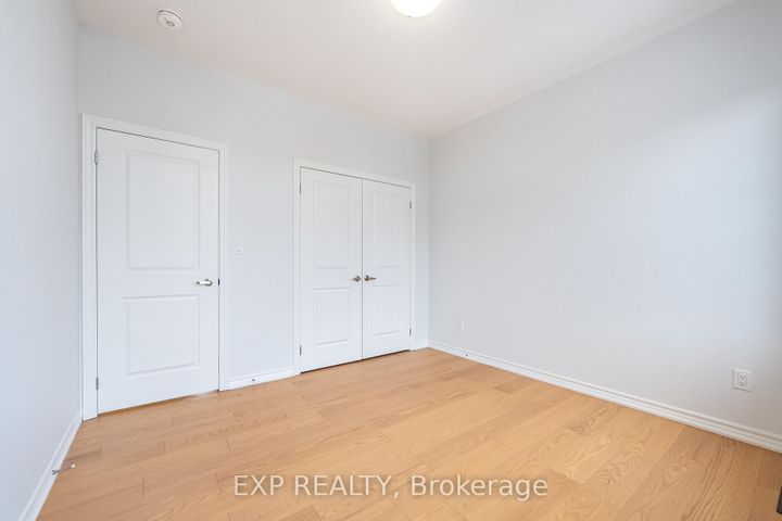 Photo 32 at 51 Ahchie Court, Patterson, Vaughan