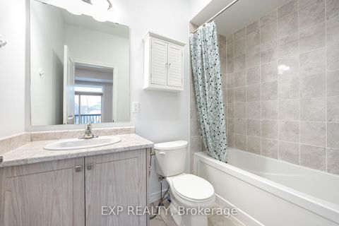 Photo 9 at 51 Ahchie Court, Patterson, Vaughan