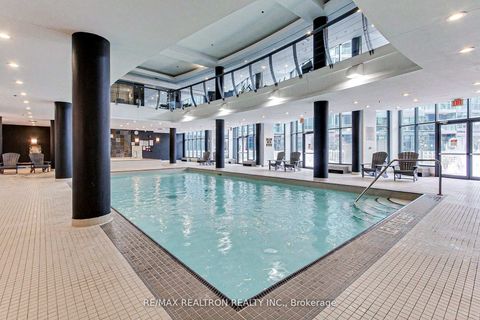 Photo 18 at 2011 - 219 Fort York Boulevard, Niagara, Toronto