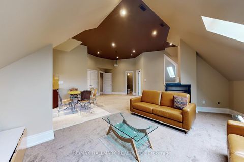 Photo 21 at 206 Churchill Avenue, Rural King, King