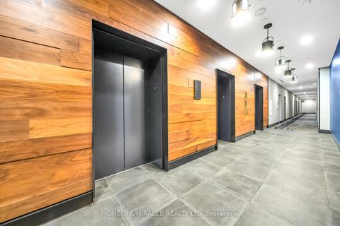 Photo 12 at 721 - 130 Queens Quay E, Waterfront Communities C8, Toronto