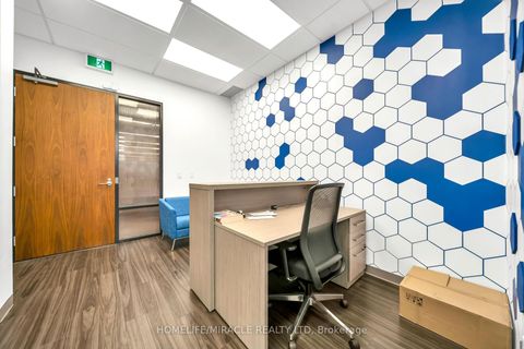 Photo 21 at 721 - 130 Queens Quay E, Waterfront Communities C8, Toronto