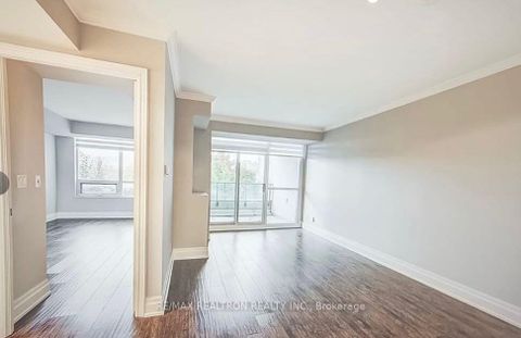 Photo 8 at 210 - 100 Promenade Circle, Brownridge, Vaughan