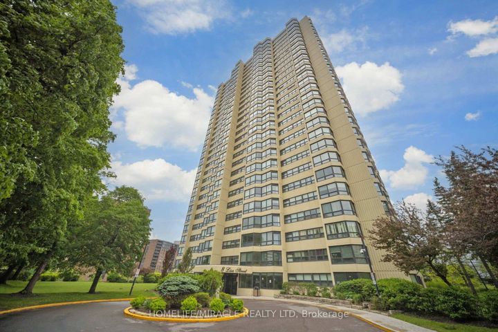 Photo 3 at 1802 - 8 Lisa Street, Queen Street Corridor, Brampton