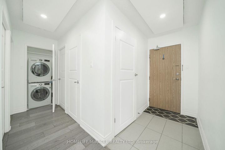 Photo 16 at 1802 - 8 Lisa Street, Queen Street Corridor, Brampton