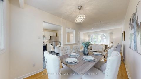 Photo 11 at 47 Flavian Crescent, Hillcrest Village, Toronto