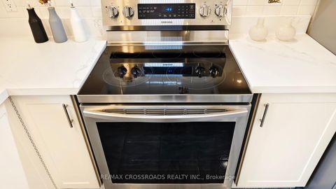 Photo 14 at 47 Flavian Crescent, Hillcrest Village, Toronto