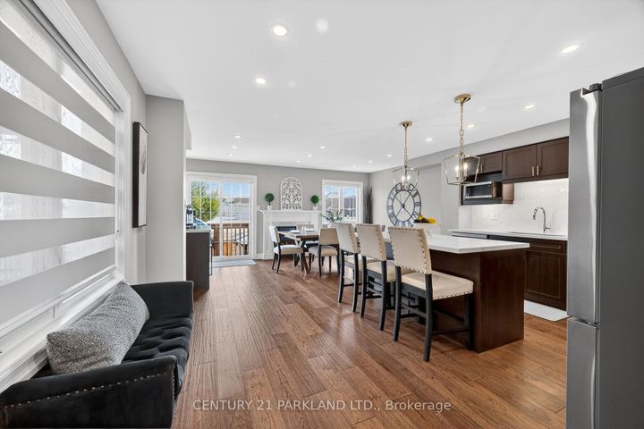 Photo 4 at 123 RUSSEL Drive, Bradford, Bradford West Gwillimbury