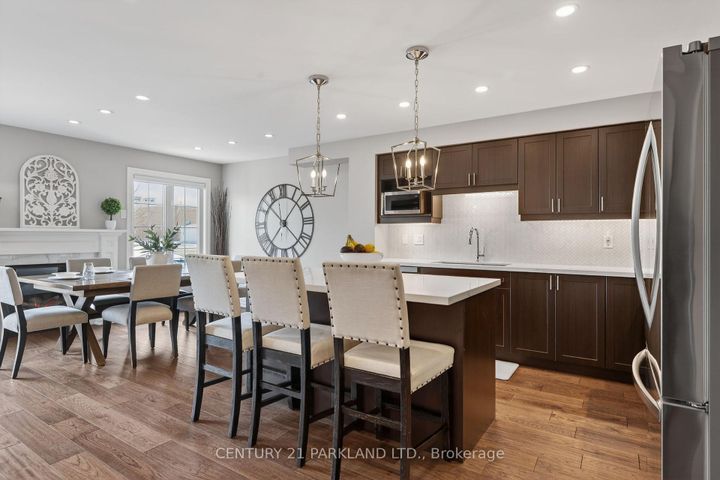 Photo 7 at 123 RUSSEL Drive, Bradford, Bradford West Gwillimbury