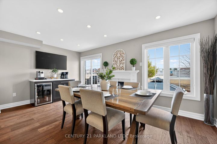 Photo 12 at 123 RUSSEL Drive, Bradford, Bradford West Gwillimbury