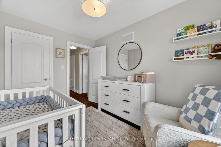 Photo 25 at 123 RUSSEL Drive, Bradford, Bradford West Gwillimbury