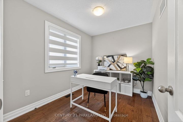 Photo 27 at 123 RUSSEL Drive, Bradford, Bradford West Gwillimbury