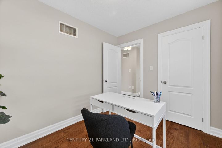 Photo 28 at 123 RUSSEL Drive, Bradford, Bradford West Gwillimbury