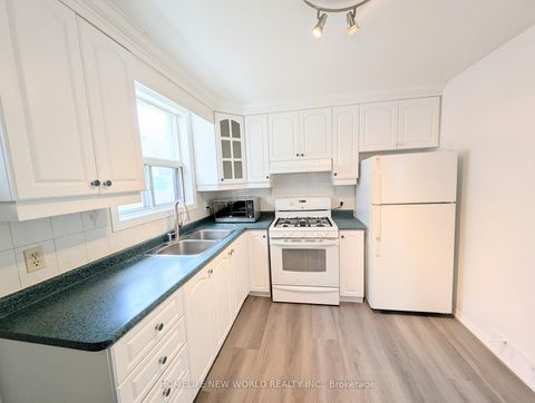 Photo 10 at 53 Dunraven Drive, Eglinton West, Toronto