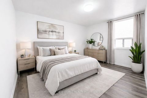 Photo 19 at 53 Dunraven Drive, Eglinton West, Toronto