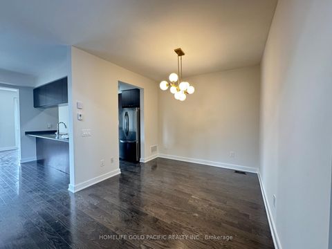 Photo 2 at 9 Dariole Drive, Oak Ridges Lake Wilcox, Richmond Hill