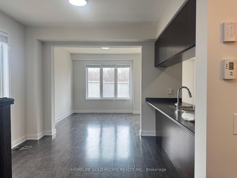 Photo 4 at 9 Dariole Drive, Oak Ridges Lake Wilcox, Richmond Hill