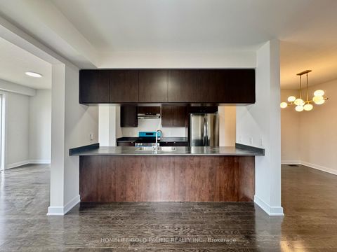 Photo 5 at 9 Dariole Drive, Oak Ridges Lake Wilcox, Richmond Hill