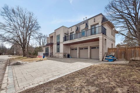 Photo 1 at 12 Miner Circle, Unionville, Markham