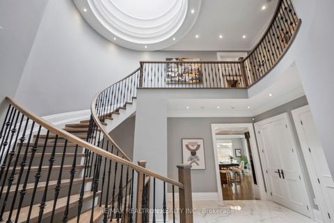 Photo 6 at 12 Miner Circle, Unionville, Markham