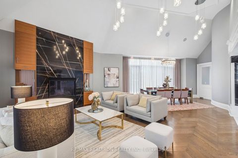 Photo 8 at 12 Miner Circle, Unionville, Markham