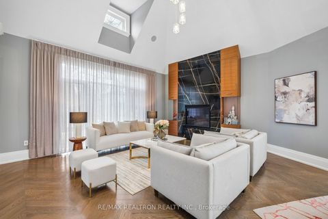 Photo 9 at 12 Miner Circle, Unionville, Markham