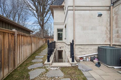 Photo 48 at 12 Miner Circle, Unionville, Markham