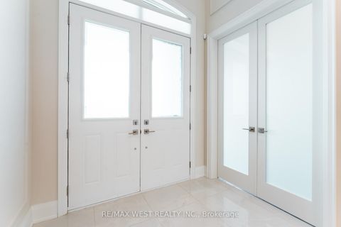 Photo 6 at 119 Jay Street, Maple Leaf, Toronto