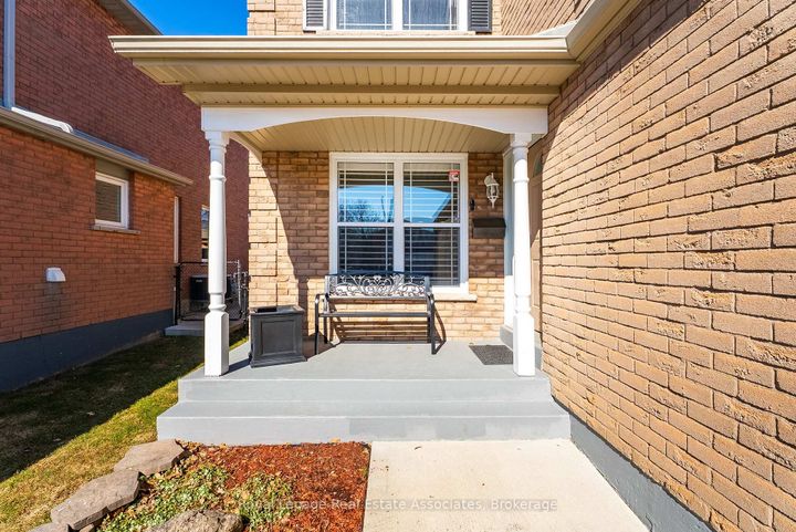 Photo 8 at 20 Jeremy Place, Northgate, Brampton