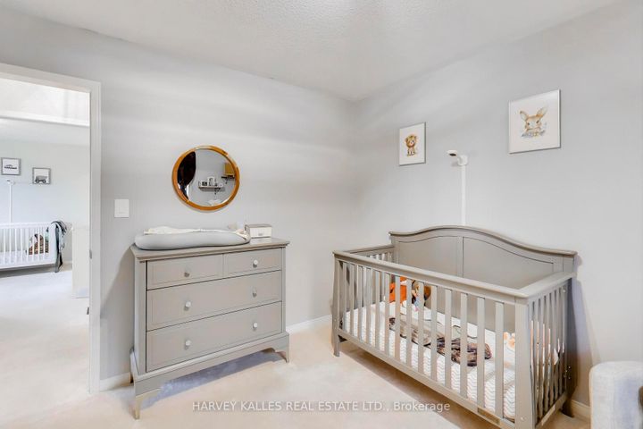 Photo 14 at 136 Degrassi Cove Circle, Credit Valley, Brampton