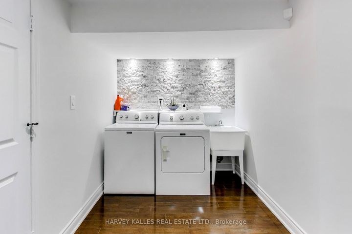 Photo 22 at 136 Degrassi Cove Circle, Credit Valley, Brampton