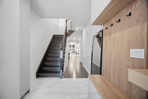 Photo 4 at 87 Via Toscana Drive, Vellore Village, Vaughan