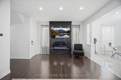 Photo 7 at 87 Via Toscana Drive, Vellore Village, Vaughan