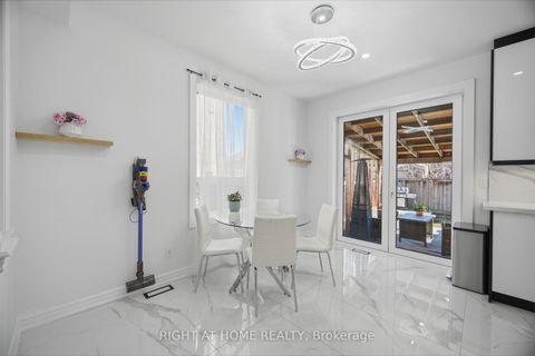Photo 10 at 87 Via Toscana Drive, Vellore Village, Vaughan