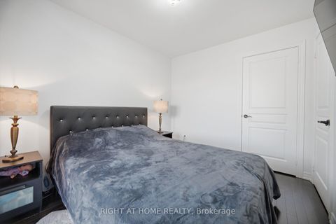 Photo 28 at 87 Via Toscana Drive, Vellore Village, Vaughan