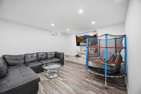 Photo 43 at 87 Via Toscana Drive, Vellore Village, Vaughan
