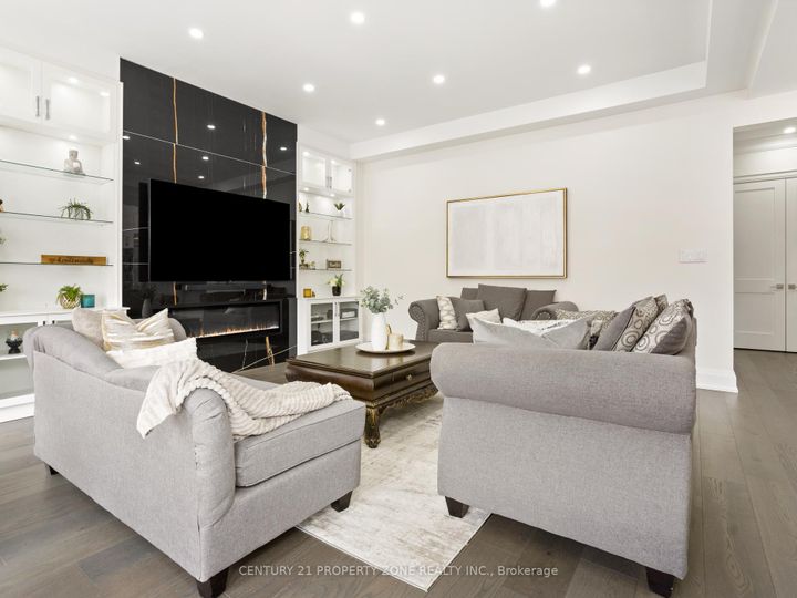 Photo 7 at 135 Mill Street S, Downtown Brampton, Brampton