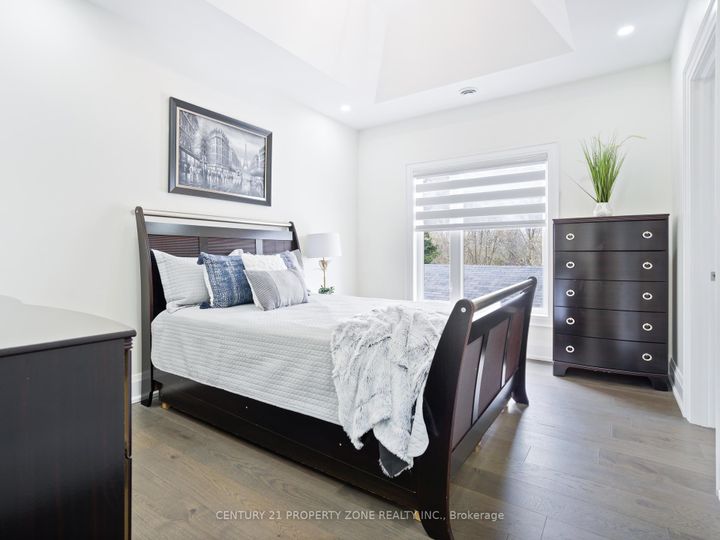 Photo 14 at 135 Mill Street S, Downtown Brampton, Brampton