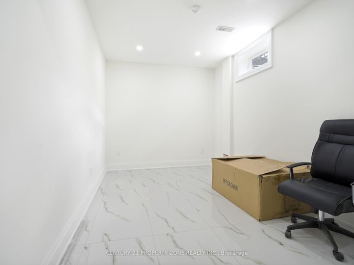 Photo 31 at 135 Mill Street S, Downtown Brampton, Brampton