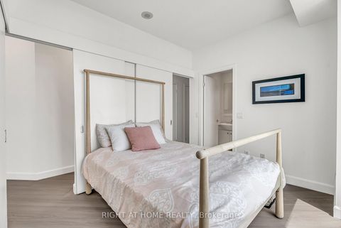 Photo 15 at 3202 - 8 York Street, Waterfront Communities C1, Toronto